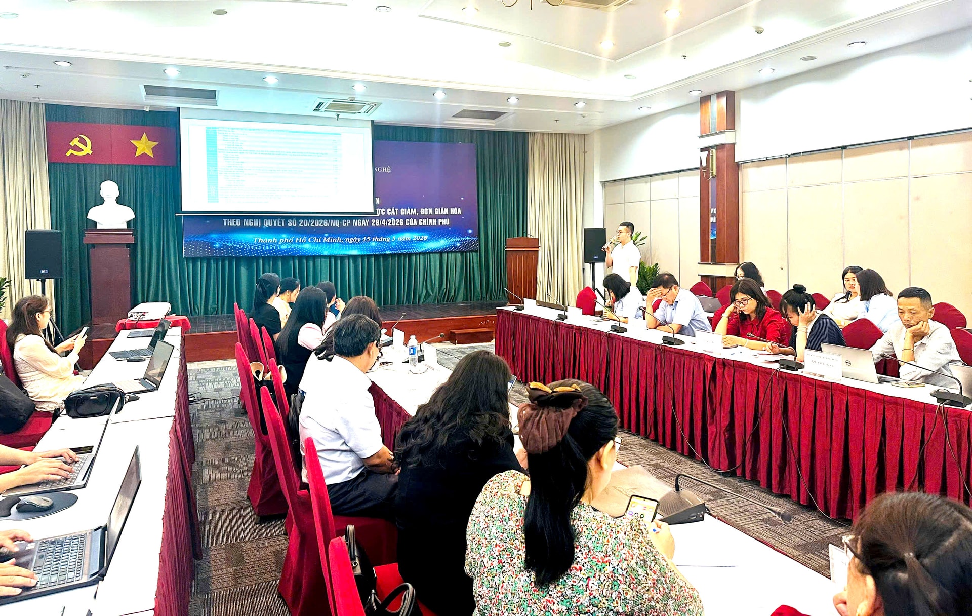 Hoi nghi TP HCM
