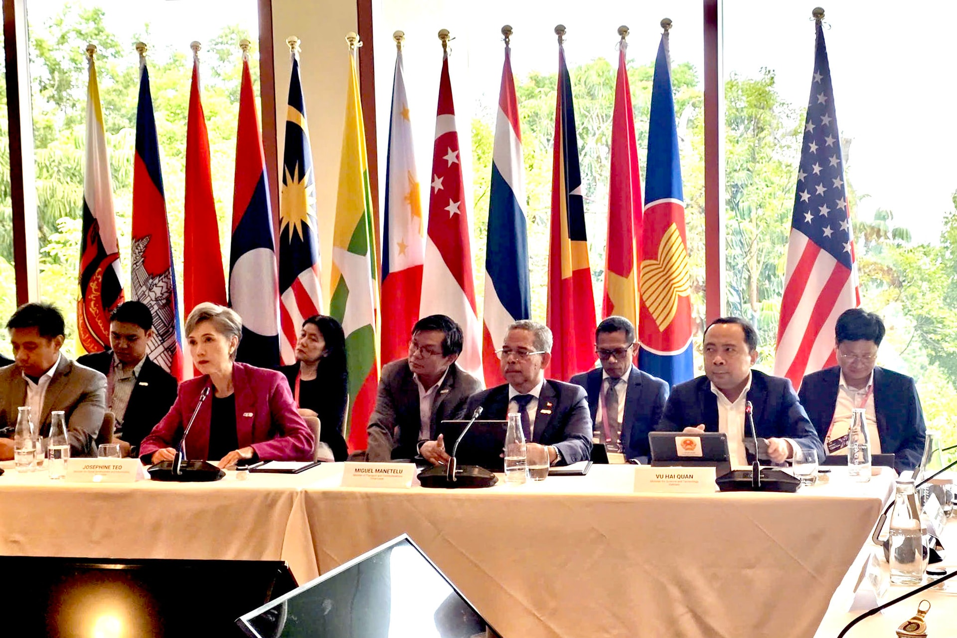 Bộ trưởng Bộ KH&CN Vũ Hải Quân tại phiên Hội nghị Bàn tròn Bộ trưởng Hoa Kỳ-ASEAN về AI.