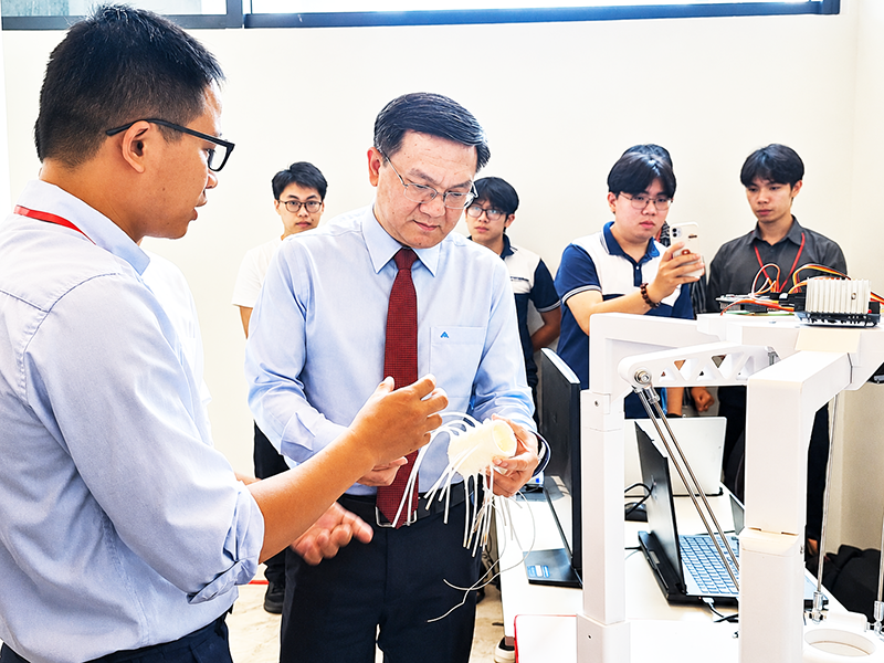 techmat-ghang1.png