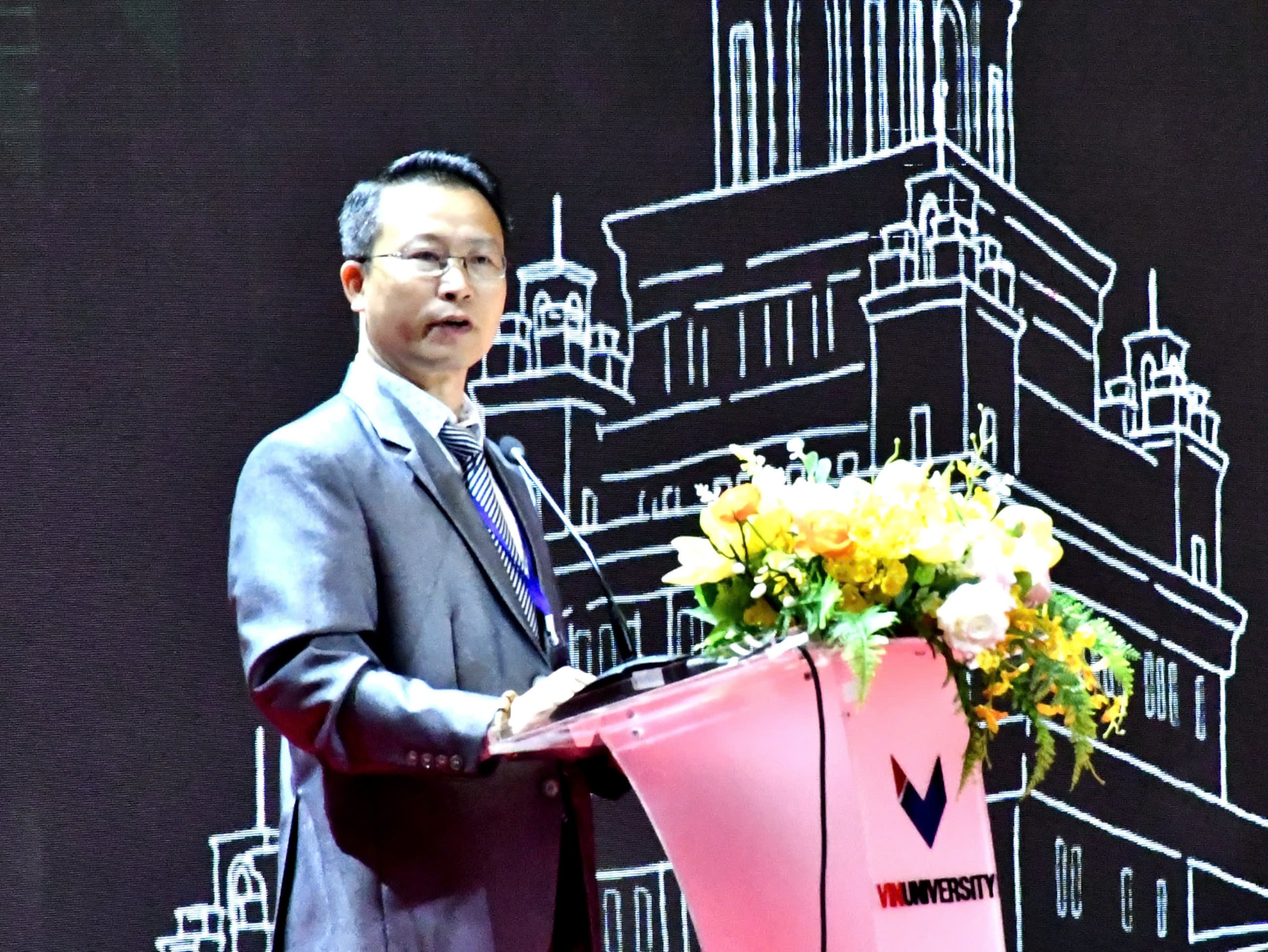 GS. Phan Mạnh Hưởng - Đồng tổ chức Hội nghị ICMIT 2026 phát biểu khai mạc.