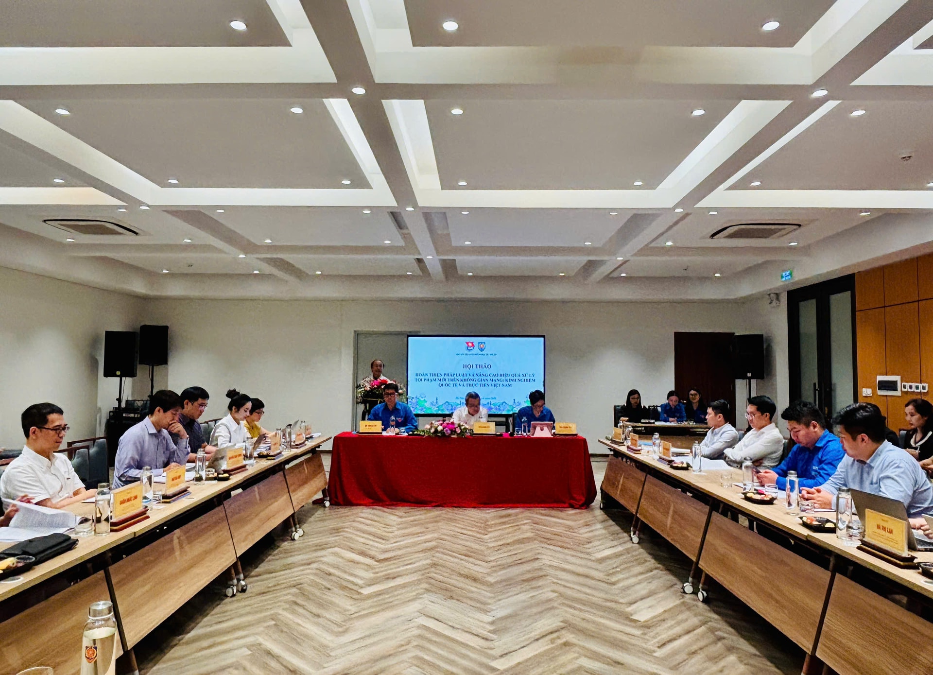 z7950433171138_0d0b1ad23f171656df4548605d844716.jpg