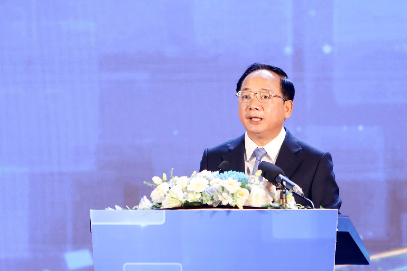 Trưởng Ban Tuyên giáo và Dân vận Trung ương Trịnh Văn Quyết phát biểu chỉ đạo tại lễ khai mạc Hội Báo toàn quốc 2026.