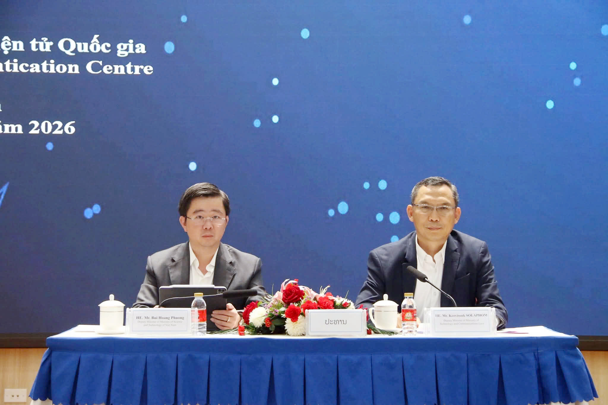 1.TT Bùi Hoàng Phương-TT Lào đồng chủ trì Hội thảo