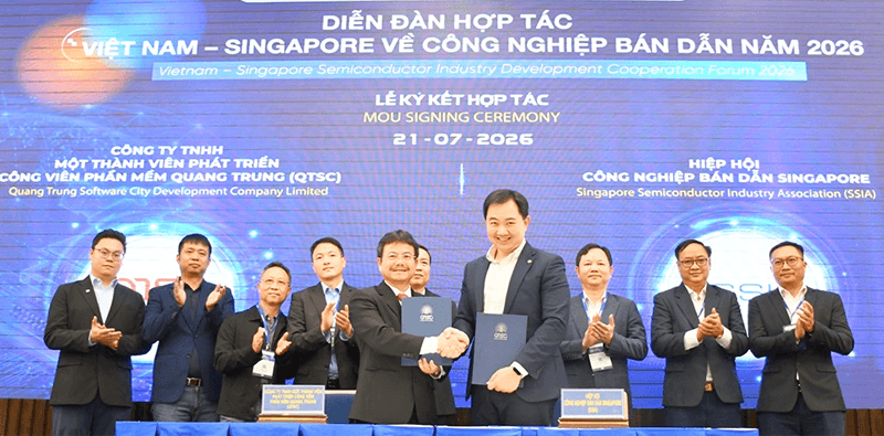 QSTC và SSIA ký kết biên bản hợp tác về phát triển công nghiệp bán dẫn. (Ảnh: LA)