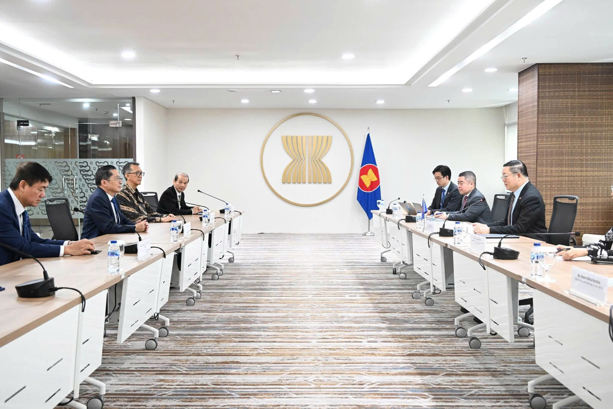 Hình 2 - TỔNG THƯ KÝ ASEAN TIẾP CHỦ TỊCH CT GROUP
