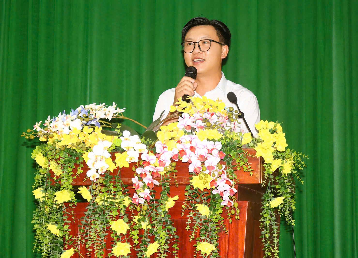 bthu dang uy xa