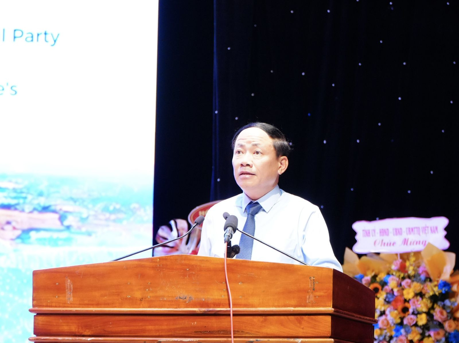 Ong Pham Anh Tuan