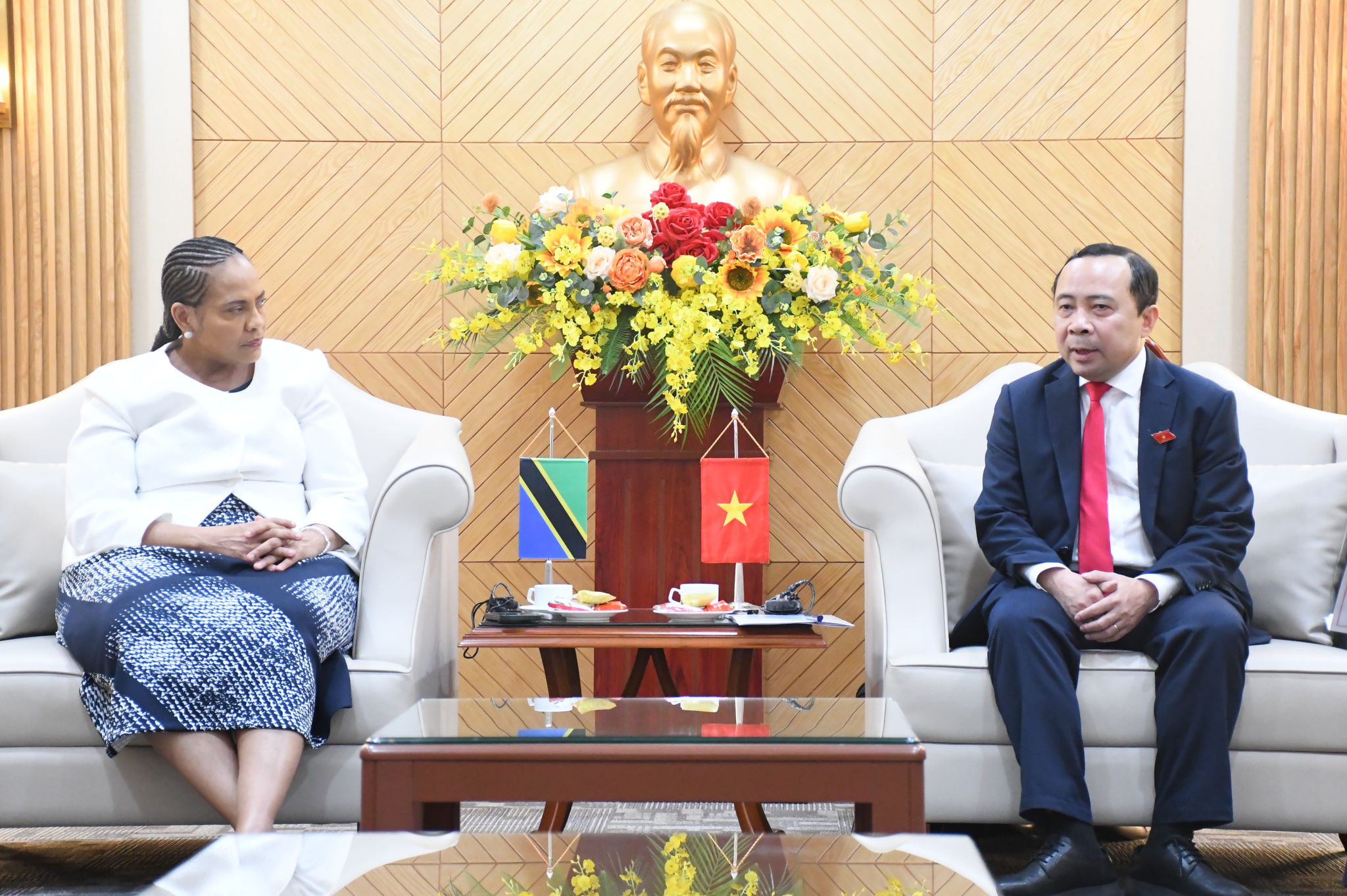tiếp đón