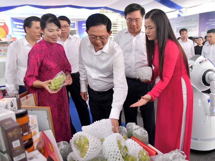 Khu vực trưng bày của Sở Khoa học và Công nghệ tỉnh Phú Thọ