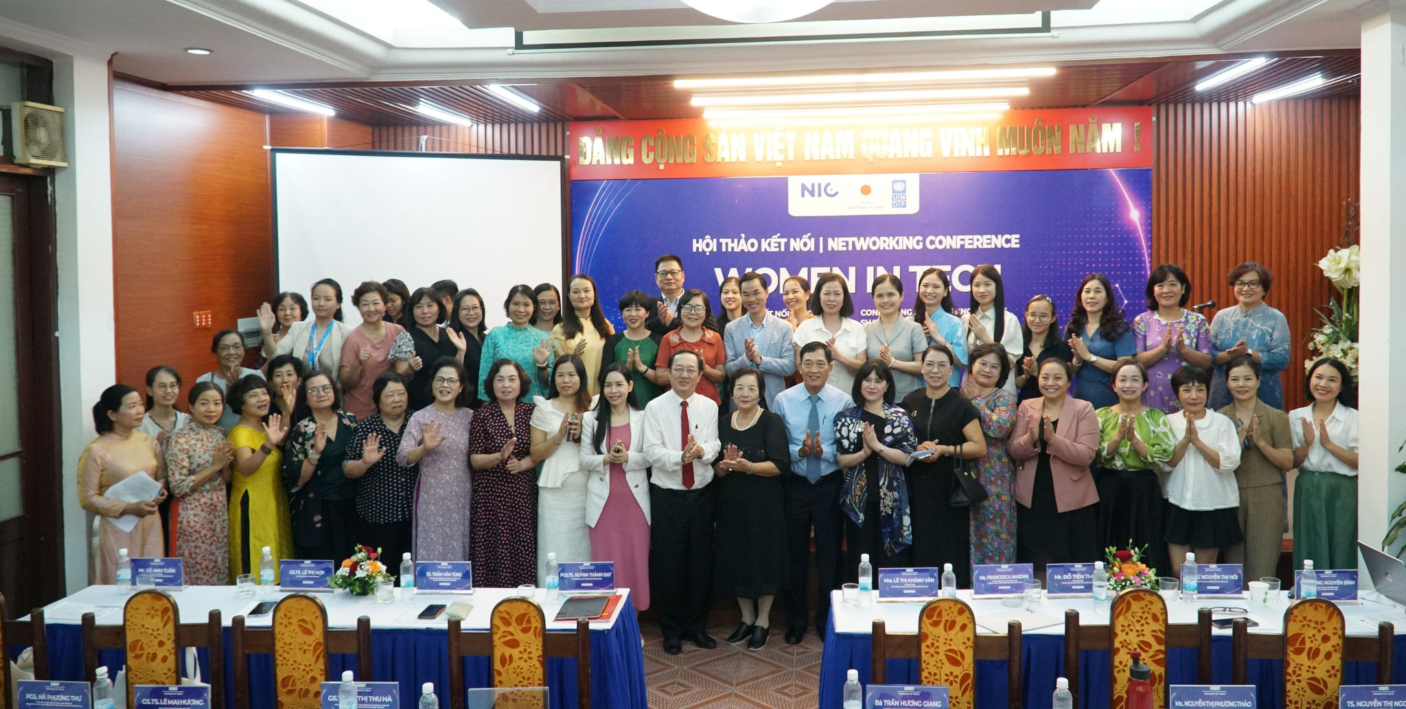 ảnh tập thể