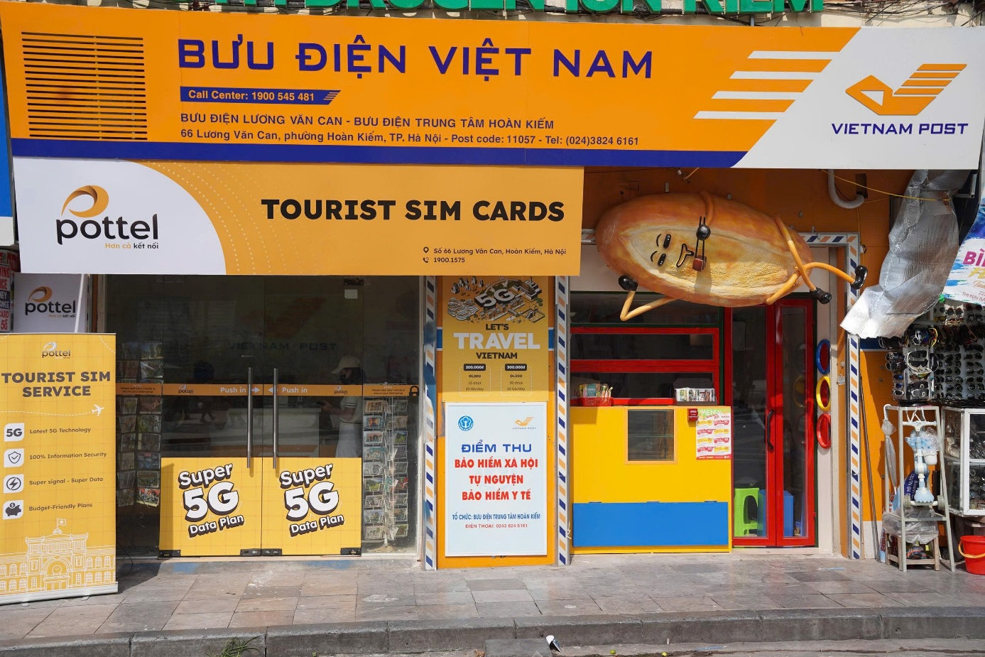 Quầy giao dịch của Vietnam Post cung cấp các dịch vụ viễn thông