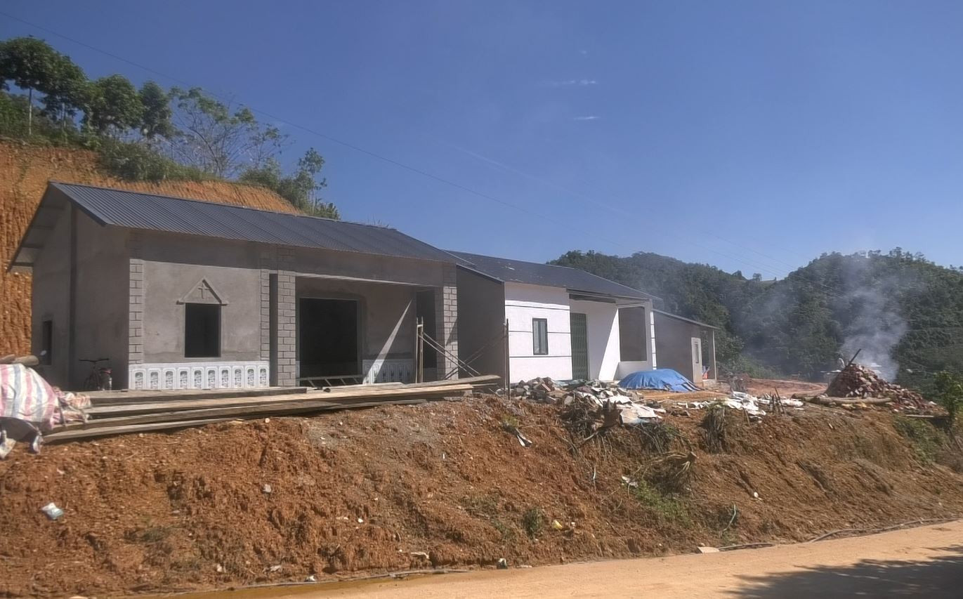8-VVH-Xoa nha tam sinh kế bền vững ở vùng cao Văn Lang1
