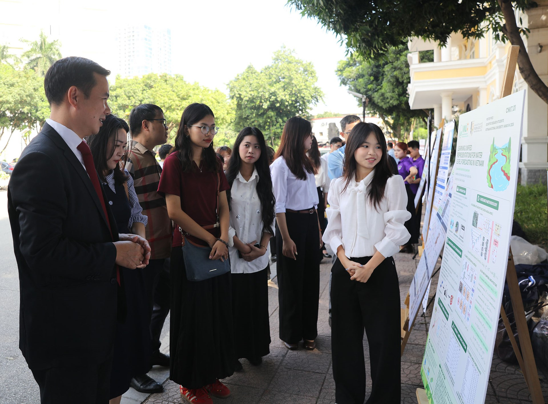 NV9-BAI-Thúc đẩy nghiên cứu khoa học sinh viên-2