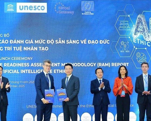 Việt Nam - Điểm kết nối quốc tế về chuyển đổi số