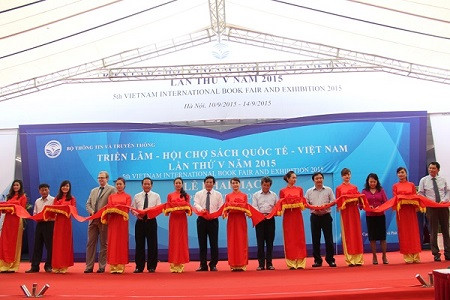  Khai mạc Triển lãm – Hội chợ sách quốc tế - Việt Nam lần thứ V năm 2015 