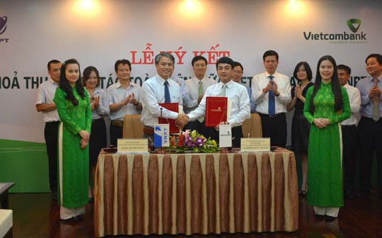 VNPT - Vietcombank: Đồng hành vì sự phát triển bền vững 