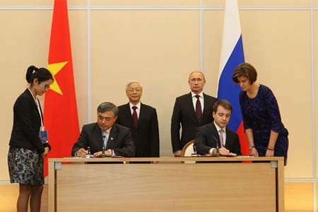  Việt Nam - Liên bang Nga ký Hiệp định hợp tác CNTT-truyền thông 