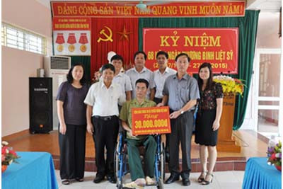  Công đoàn ngành TT&TT thăm, tặng quà người có công tại tỉnh Phú Thọ 