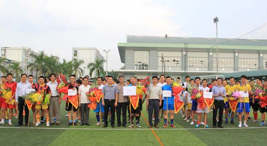  Khai mạc giải bóng đá chào mừng 70 năm Ngày truyền thống Ngành Bưu điện Việt Nam 