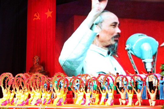  Lễ Kỷ niệm 125 năm Ngày sinh Chủ tịch Hồ Chí Minh 