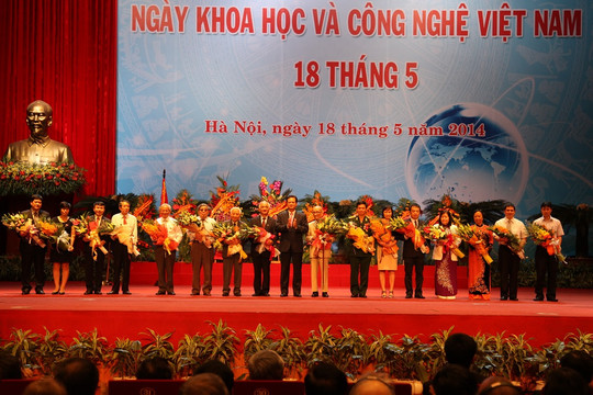  Ngày Khoa học và Công nghệ Việt Nam 18-5: KH&CN là đòn bẩy tái cơ cấu kinh tế 