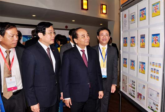  Trưng bày Tem Bưu chính tại Hội nghị Bộ trưởng Viễn thông các nước ASEAN 15 (Telmin 15) 