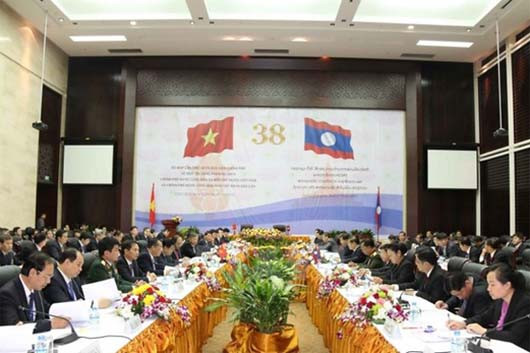  Thứ trưởng Nguyễn Thành Hưng tham dự Kỳ họp thứ 38 của Ủy ban Liên Chính phủ Việt Nam - Lào 