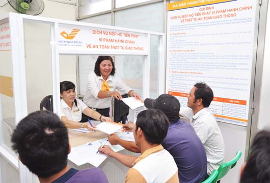  TP. Hồ Chí Minh: nộp tiền phạt vi phạm giao thông qua Bưu điện 