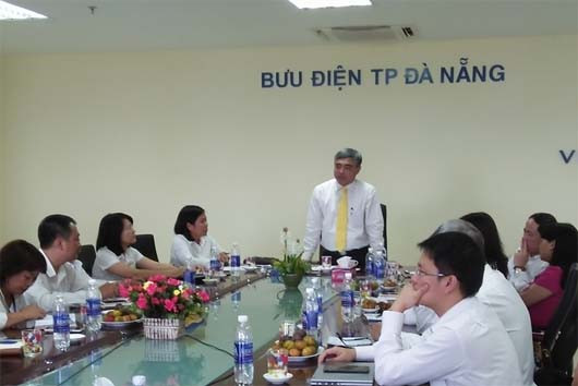  Thứ trưởng Nguyễn Minh Hồng thăm và làm việc tại Bưu điện TP.Đà Nẵng 