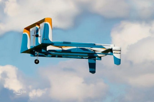  Amazon đẩy mạnh thử nghiệm thiết bị bay tự động giao hàng tại Anh 