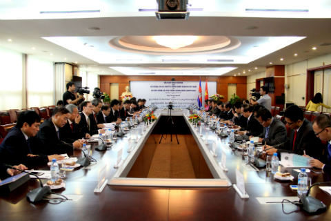  Tăng cường hợp tác Việt Nam - Campuchia về CNTT và TT 