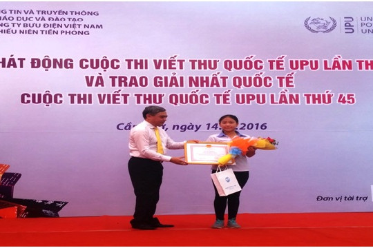  Trao giải nhất Cuộc thi viết thư quốc tế UPU lần thứ 45 năm 2016 