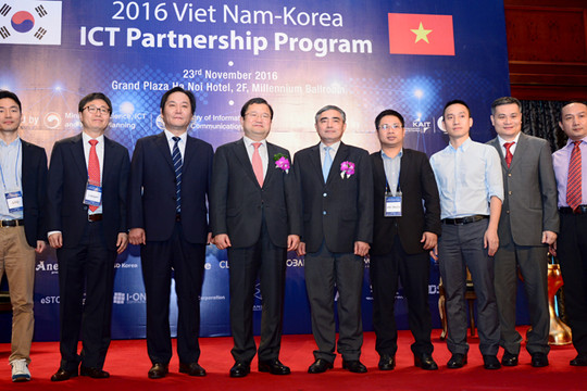  Nhiều thỏa thuận hợp tác đã được ký kết giữa các doanh nghiệp ICT Việt Nam và Hàn Quốc 