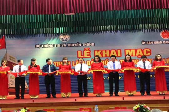  Triển lãm chủ quyền Hoàng Sa, Trường Sa của Việt Nam tại tỉnh Phú Thọ 