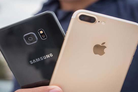  Samsung thu hẹp khoảng cách với Apple trên thị trường smartphone 