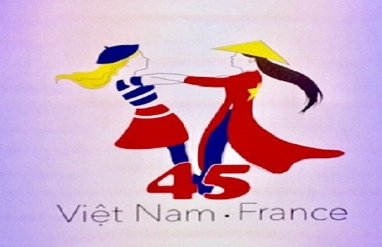  Khởi động chương trình kỷ niệm 45 năm quan hệ ngoại giao Việt Nam -Pháp 