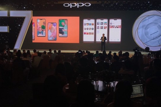  OPPO công bố smartphone selfie mới nhất F7 