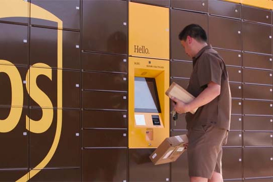  UPS thử nghiệm giao hàng cho các căn hộ chung cư với thiết bị thông minh Latch 