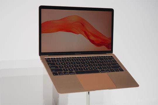  Tại sao MacBook Air mới không phải là 'một chiếc MacBook lớn hơn' 