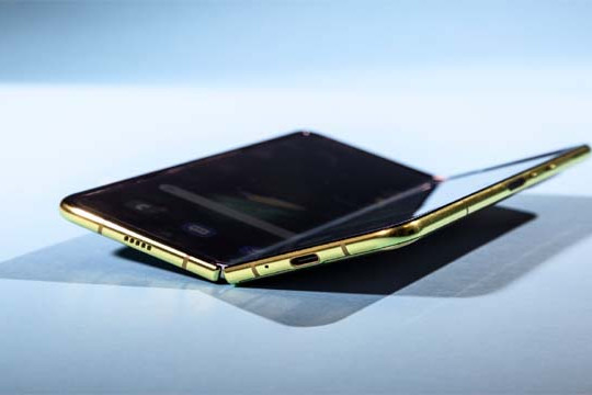  Ưu điểm và nhược điểm của điện thoại thông minh màn hình gập Samsung 