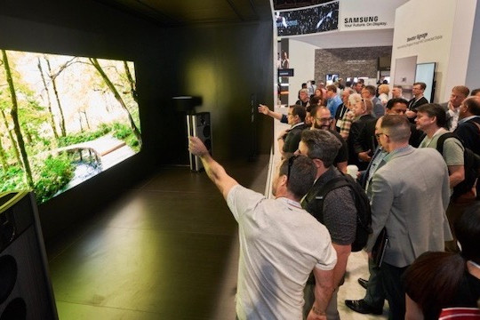  Samsung giới thiệu tương lai màn hình hiển thị tại Đông Nam Á 