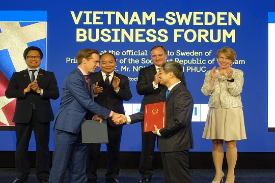  Việt Nam - Thụy Điển hợp tác phát triển nhà máy thông minh 