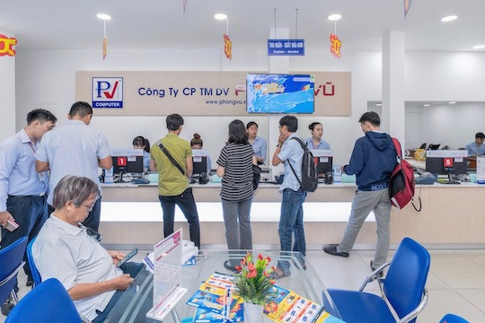  Phong Vũ giảm giá máy tính xách tay đến 3 triệu đồng 