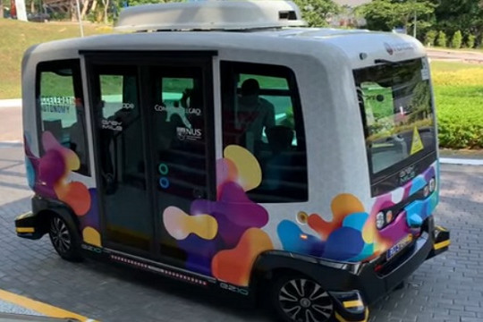  Singapore triển khai thử nghiệm xe buýt chở khách không người lái 