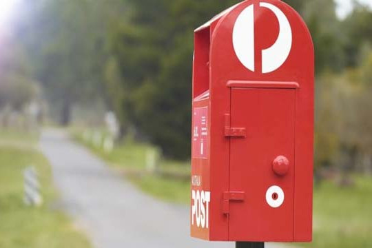  Ngành bưu chính thế giới đang cố gắng duy trì giá tem thư 
