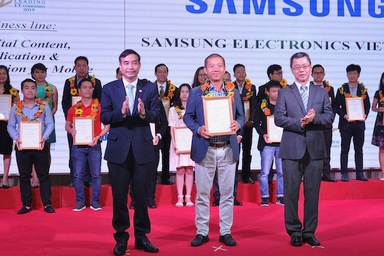  Samsung vào “Top 50 doanh nghiệp CNTT hàng đầu Việt Nam năm 2019” 