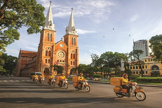  Bưu điện Việt Nam dẫn đầu lĩnh vực bưu chính chuyển phát tại Top 500 VNR 