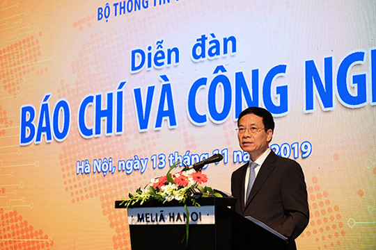  Bộ trưởng Nguyễn Mạnh Hùng: Công nghệ số giúp cho báo chí thực hiện sứ mạng 