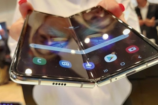 Samsung Galaxy Fold ra mắt tại Việt Nam giá 50 triệu đồng 