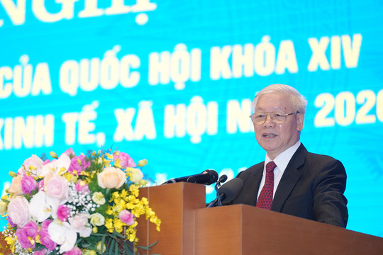 Kinh tế - xã hội Việt Nam tăng trưởng nhanh hàng đầu khu vực và thế giới